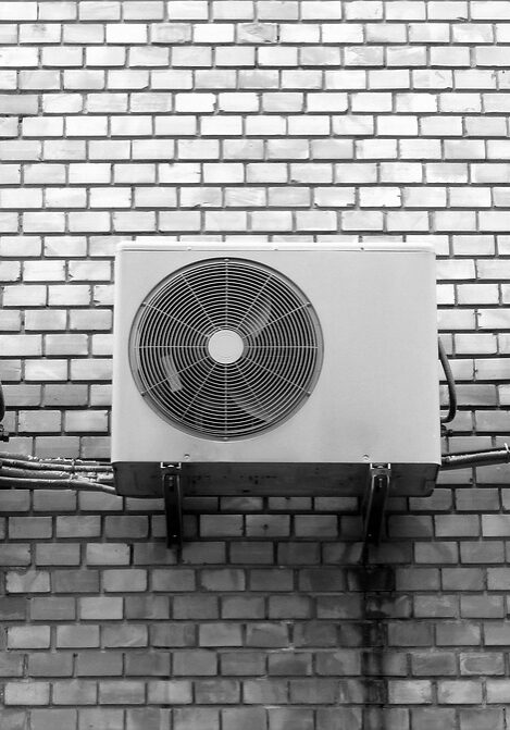 wall, fan, air conditioner-1801952.jpg